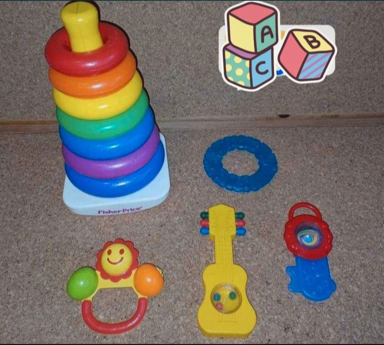 Conjunto de brinquedos de bebé, criança.
7€ cada conjunto