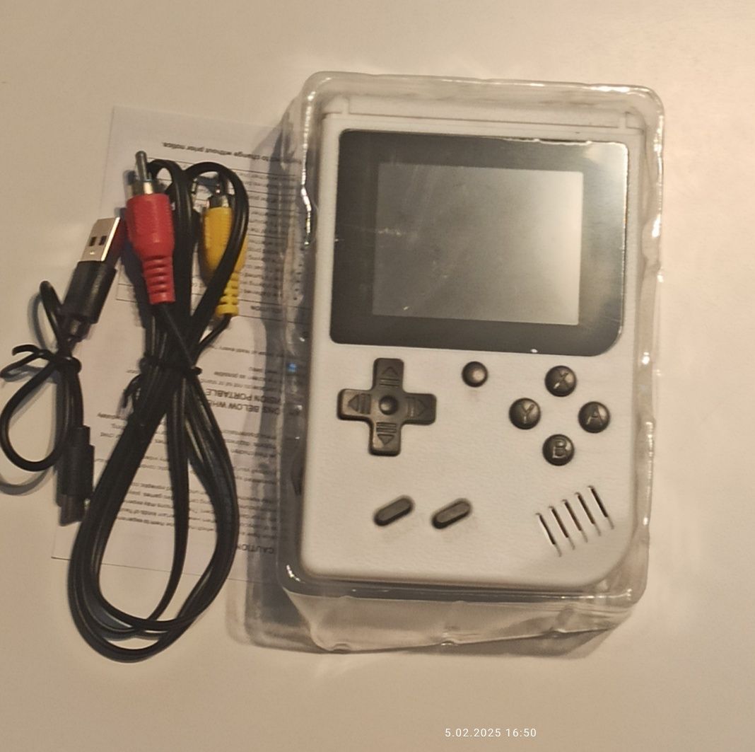 Konsola retro 400in1 - kolor biały (Mario,Contra,Tanki)