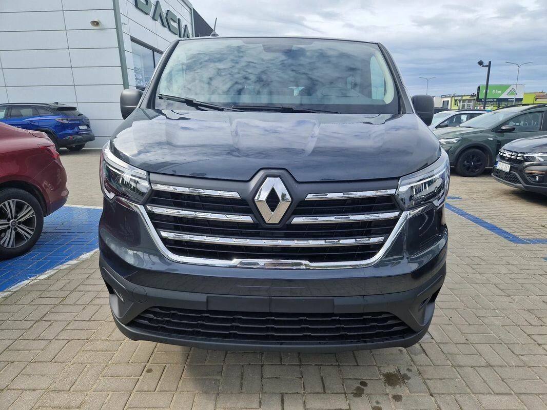 Renault Trafic GDYNIA Grand Equlibre 9 osób, multimedia 8 cali!