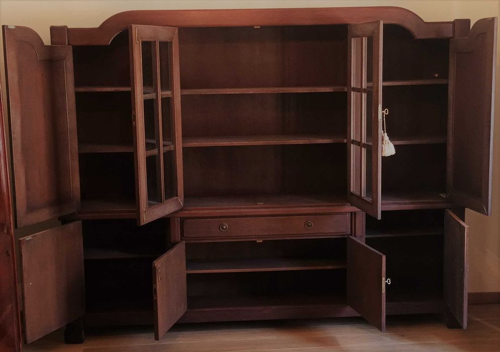 Móvel de Madeira Maciça para Escritório, Sala, Cozinha.