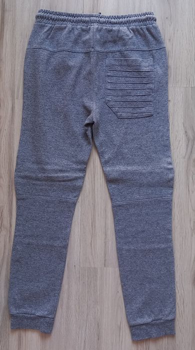 Spodnie dresowe chłopięce 164 reserved