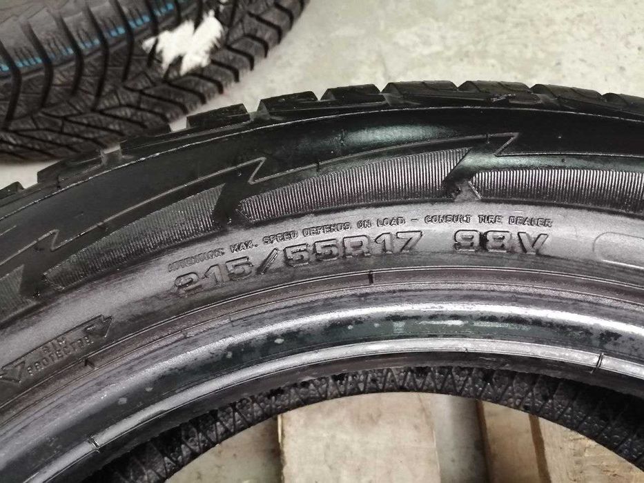 215/55 R17 пара зимових шин Goodyear Ultra Grip Performance
