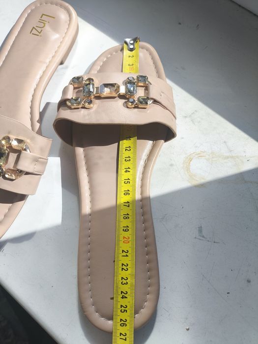 М'які зручні легкі шльопанці тапочки зі стразами 40 розмір