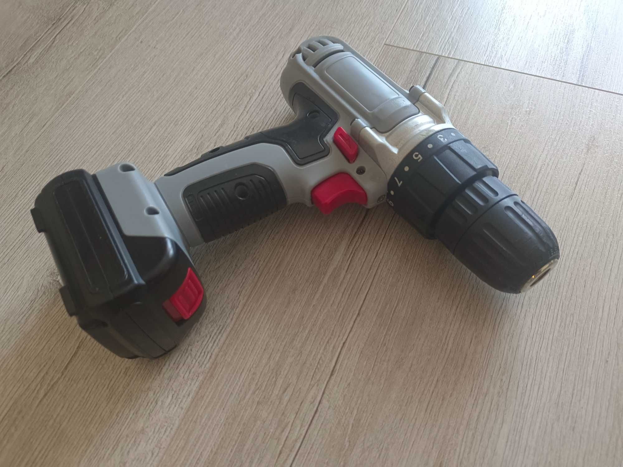 Wkrętarka Meec 12V 0.8 Ah z ładowarką, Łódź !!!
