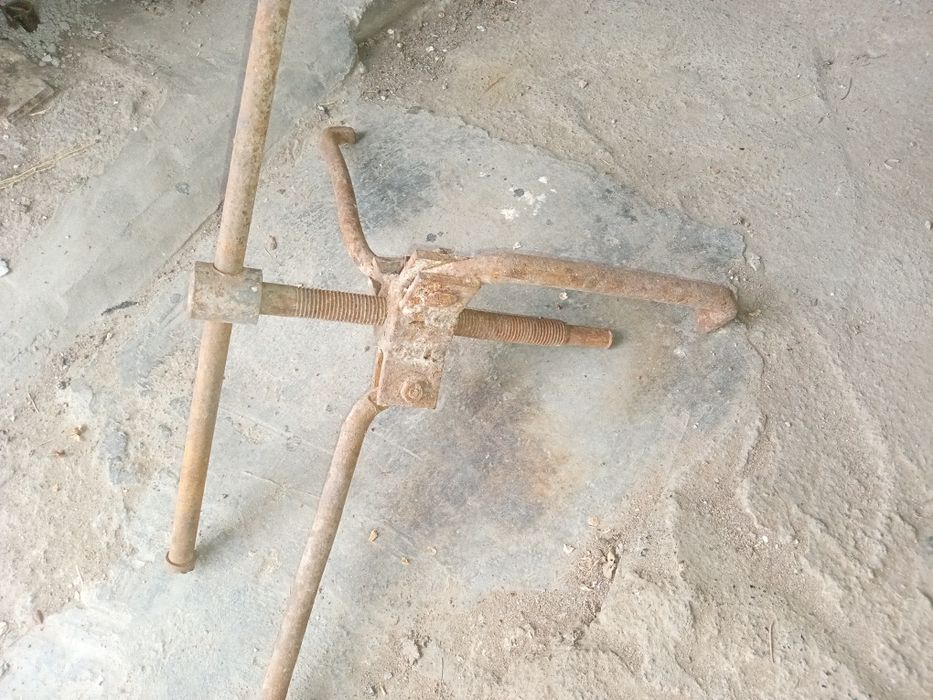 СЬЕМНИК ВИНТОВОЙ,для подшипников