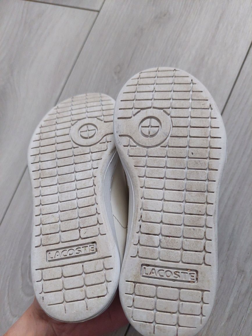 Buty chłopięce Lacoste 26