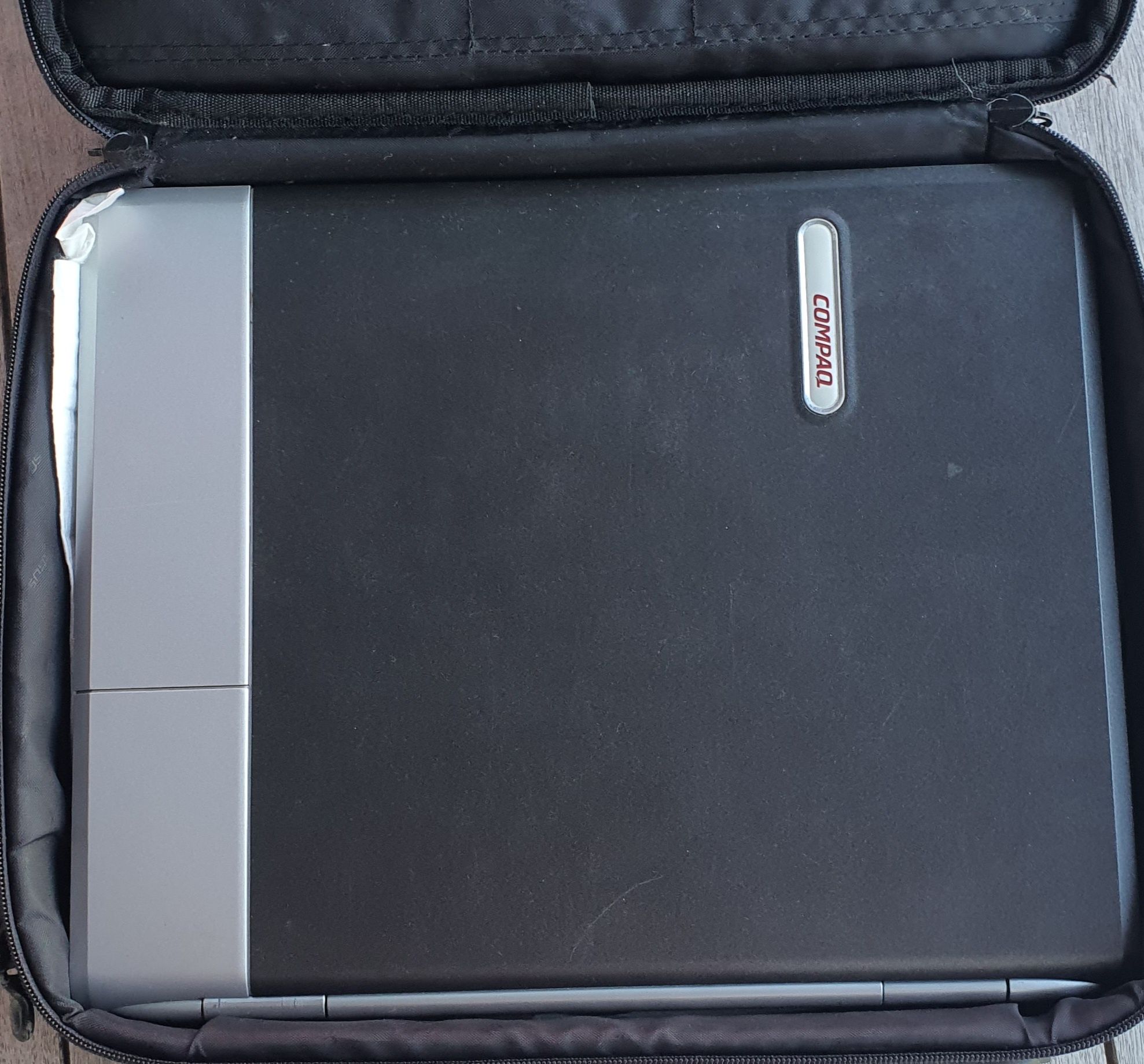 Portátil COMPAQ Evo N1020v c/ mala