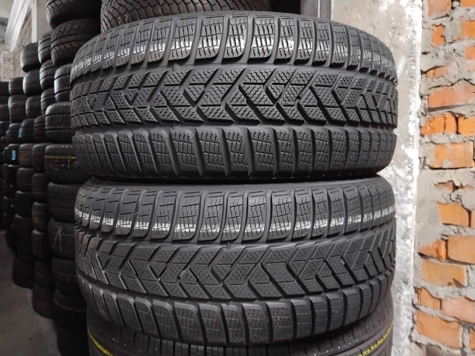 Шини бу 235/40 R18 Pirelli Sottozero 3 Пара Зима
