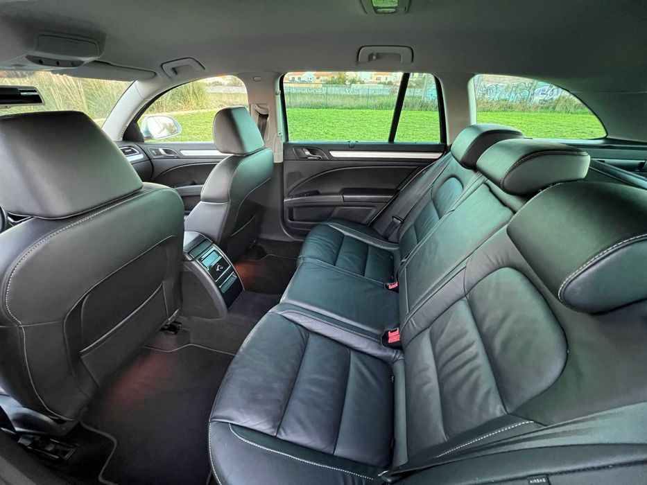 Skoda Superb 2.0 TDI Nacional Full Extras