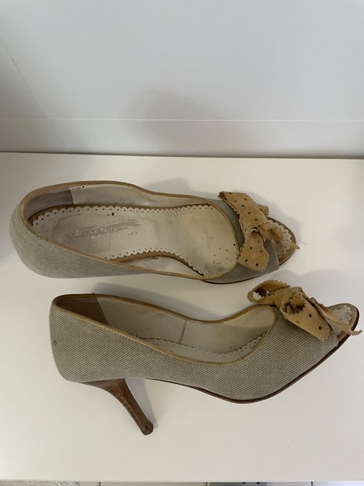 Pantofle Signature włoskie skóra naturalna szpilki otwarte palce