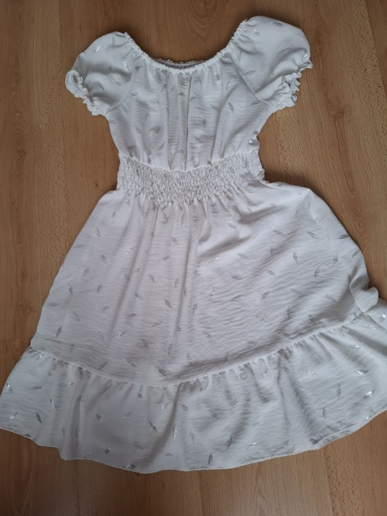 Śliczna sukienka z torebeczką 152cm