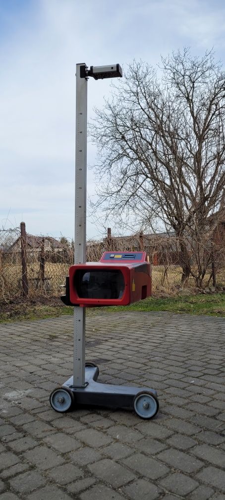 Urządzenie do ustawiania, badania, kontroli świateł