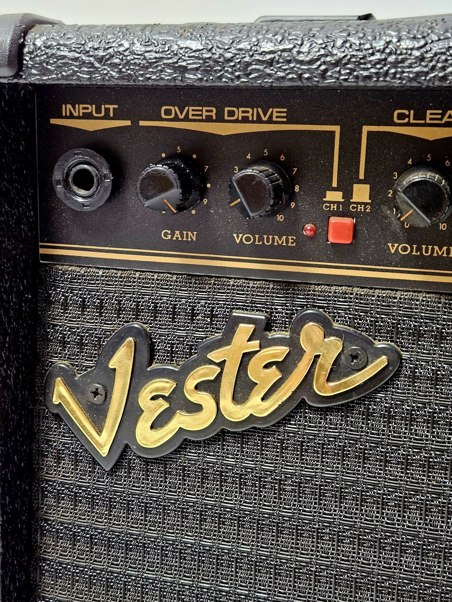 Wzmacniacz do gitary elektrycznej Vester