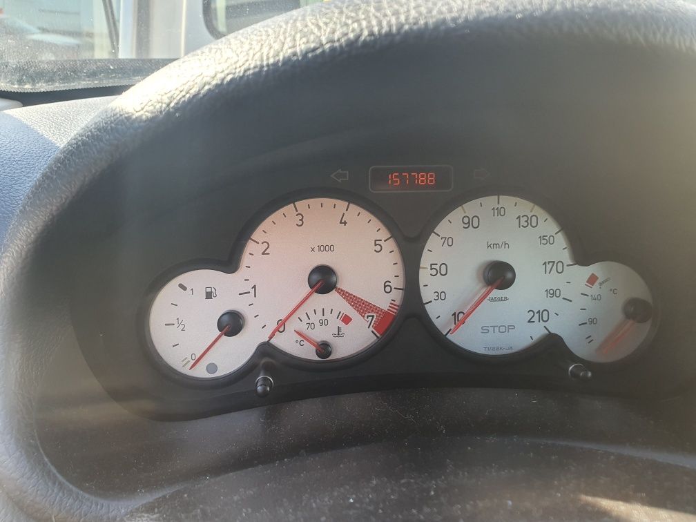Peugeot 206 1,6 benzyna Licznik zegary białe