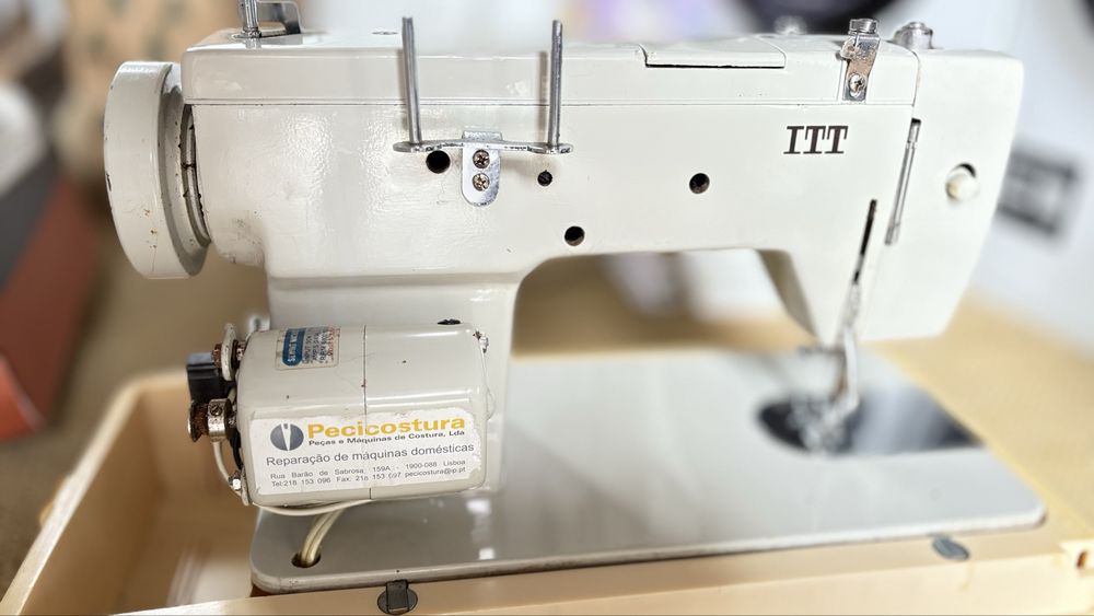 Maquina costura Oliva