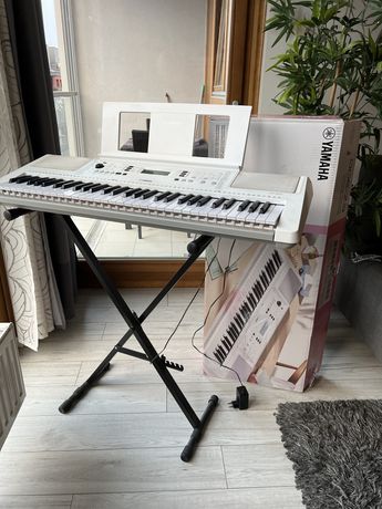 keyboard Yamaha EZ-300