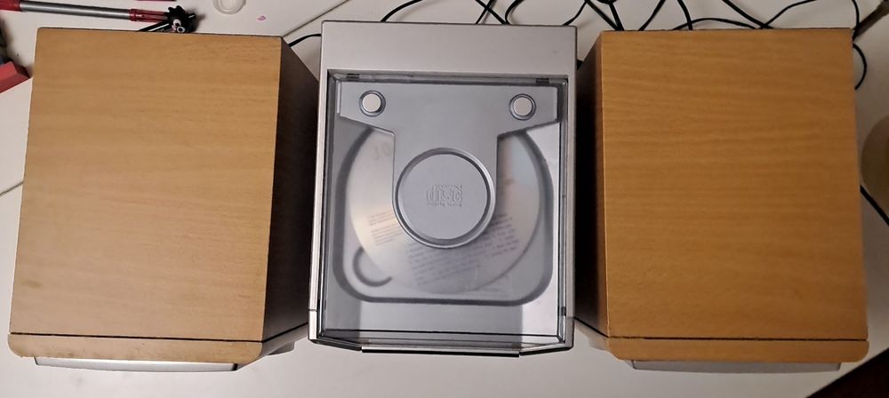 Музыкальный центр  Sanyo DC-DA370