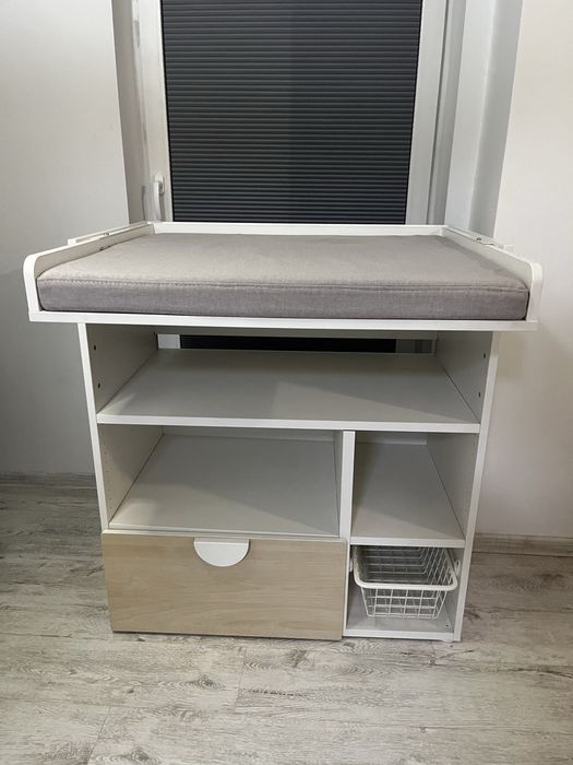 Stół do przewijania/ biurko SMASTAD ikea z materacem