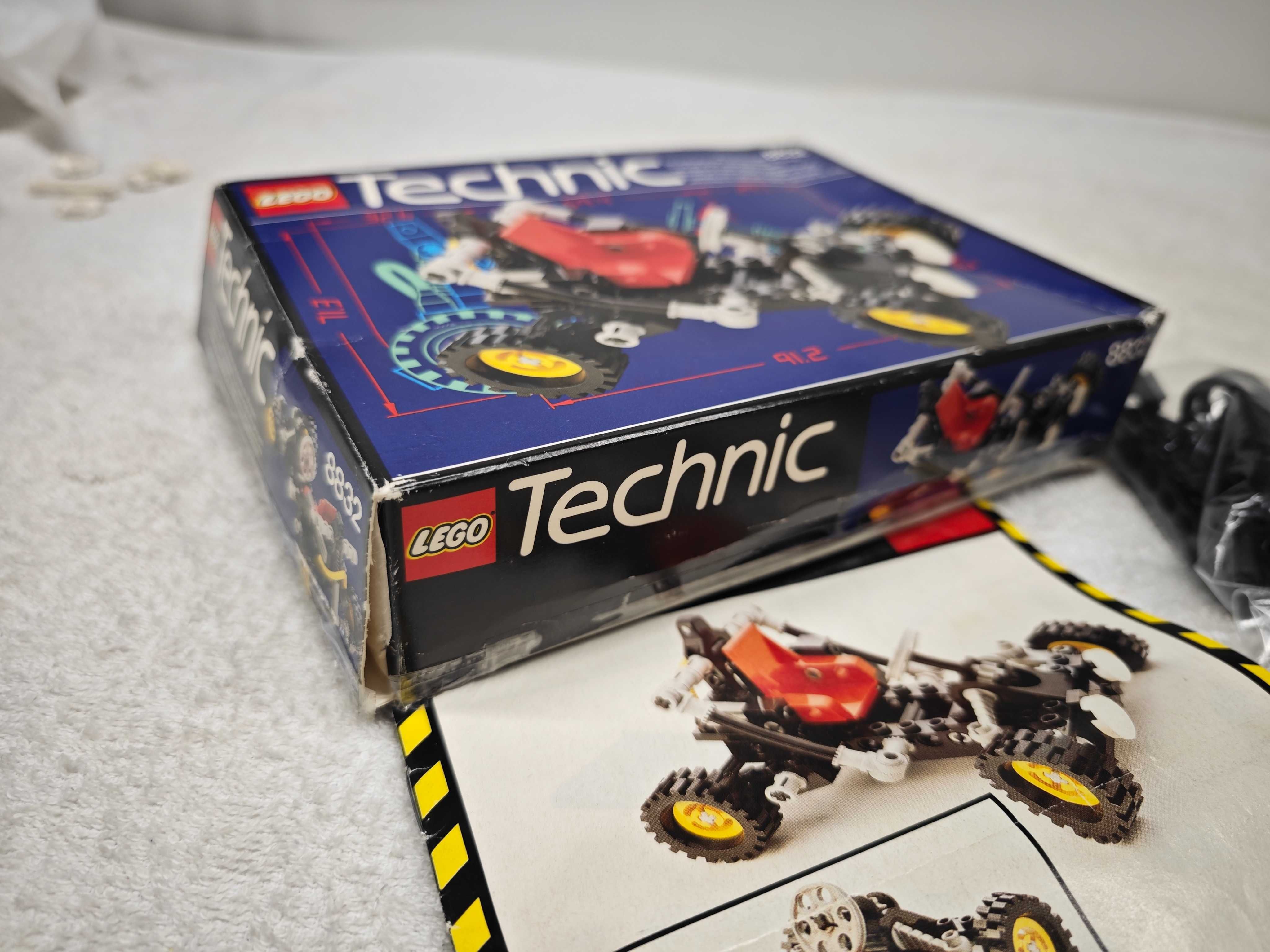 Lego Technic 8832 "Roadster"; 1988; [93]
