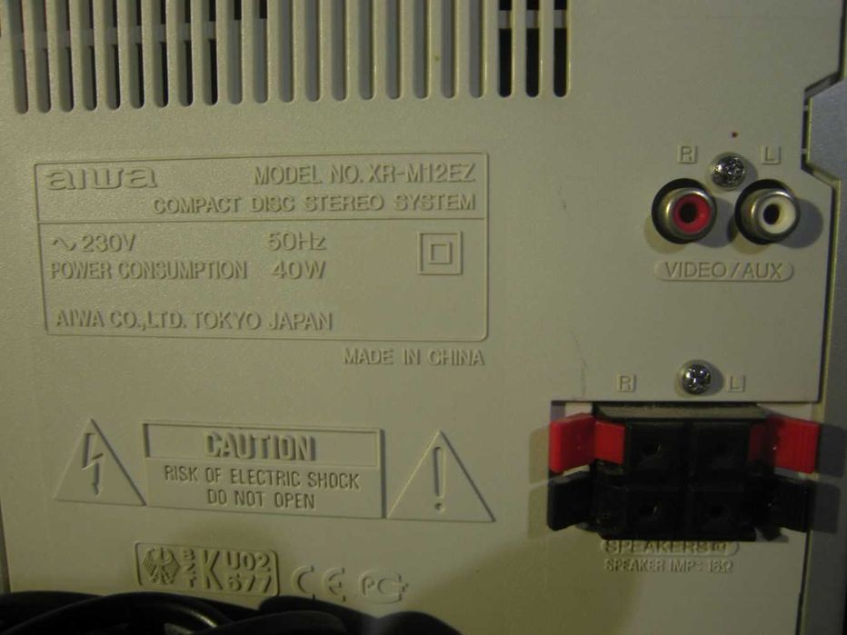 Wieża stereo Aiwa + pilot kolumny zadbana i ładnie grająca