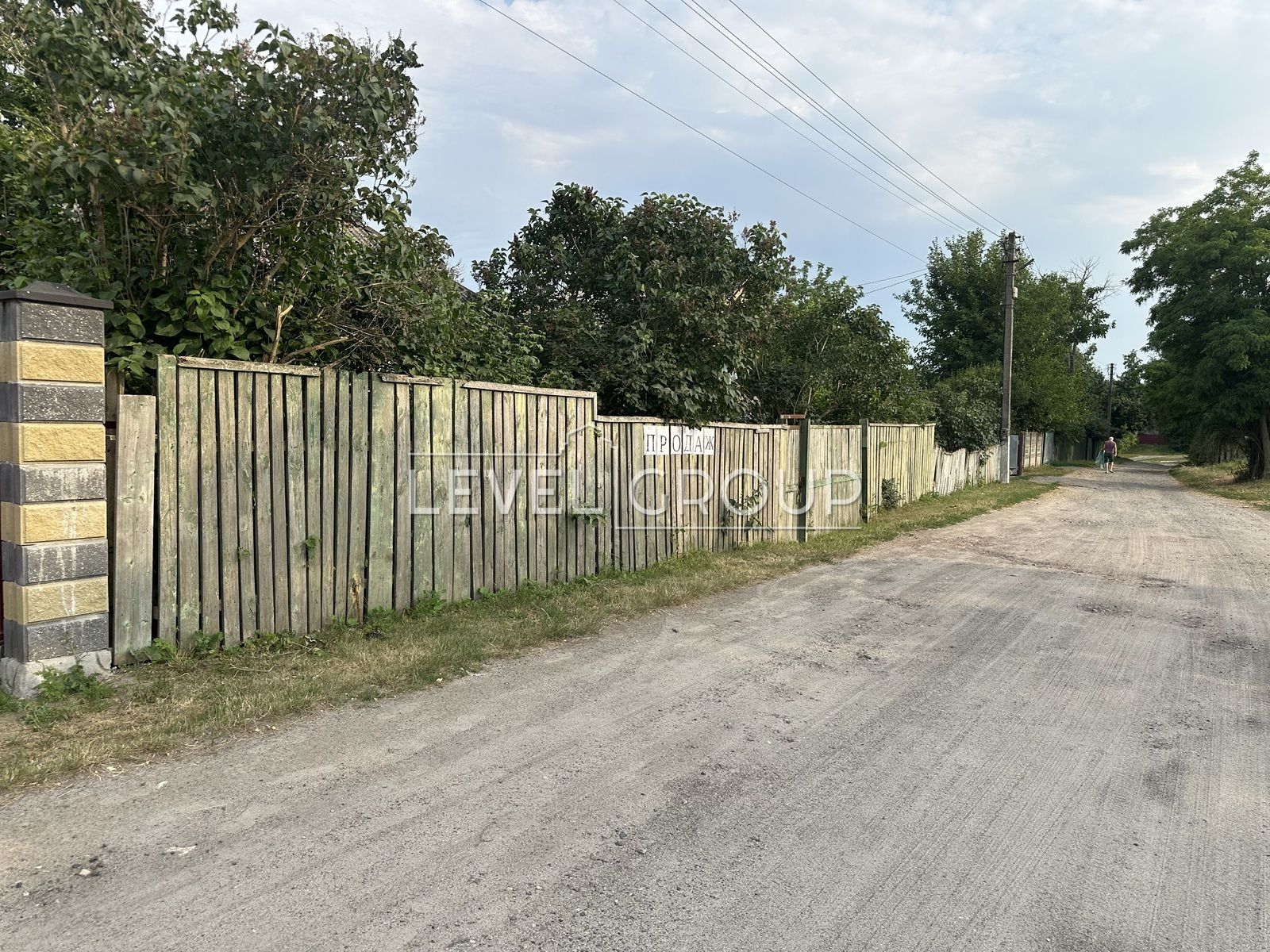 Ділянка з виходом до річки + хата-мазанка. Всі комунікації