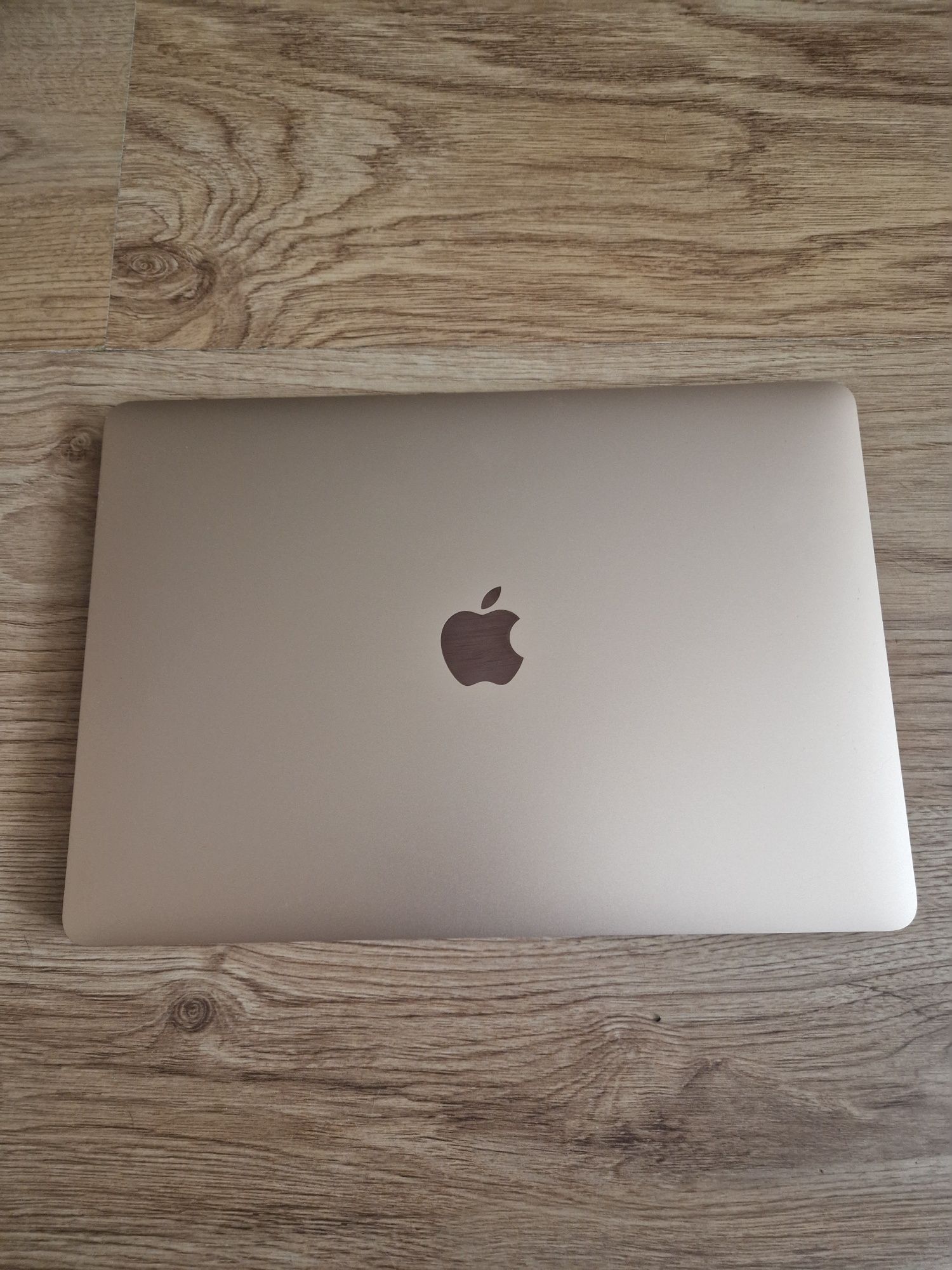 Macbook air 13 M1 8/256