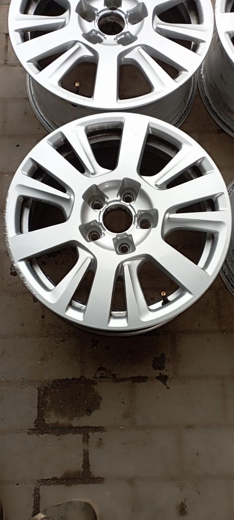 Felgi Aluminiowe 5x112,R16,ET42,7j Audi A6 C6