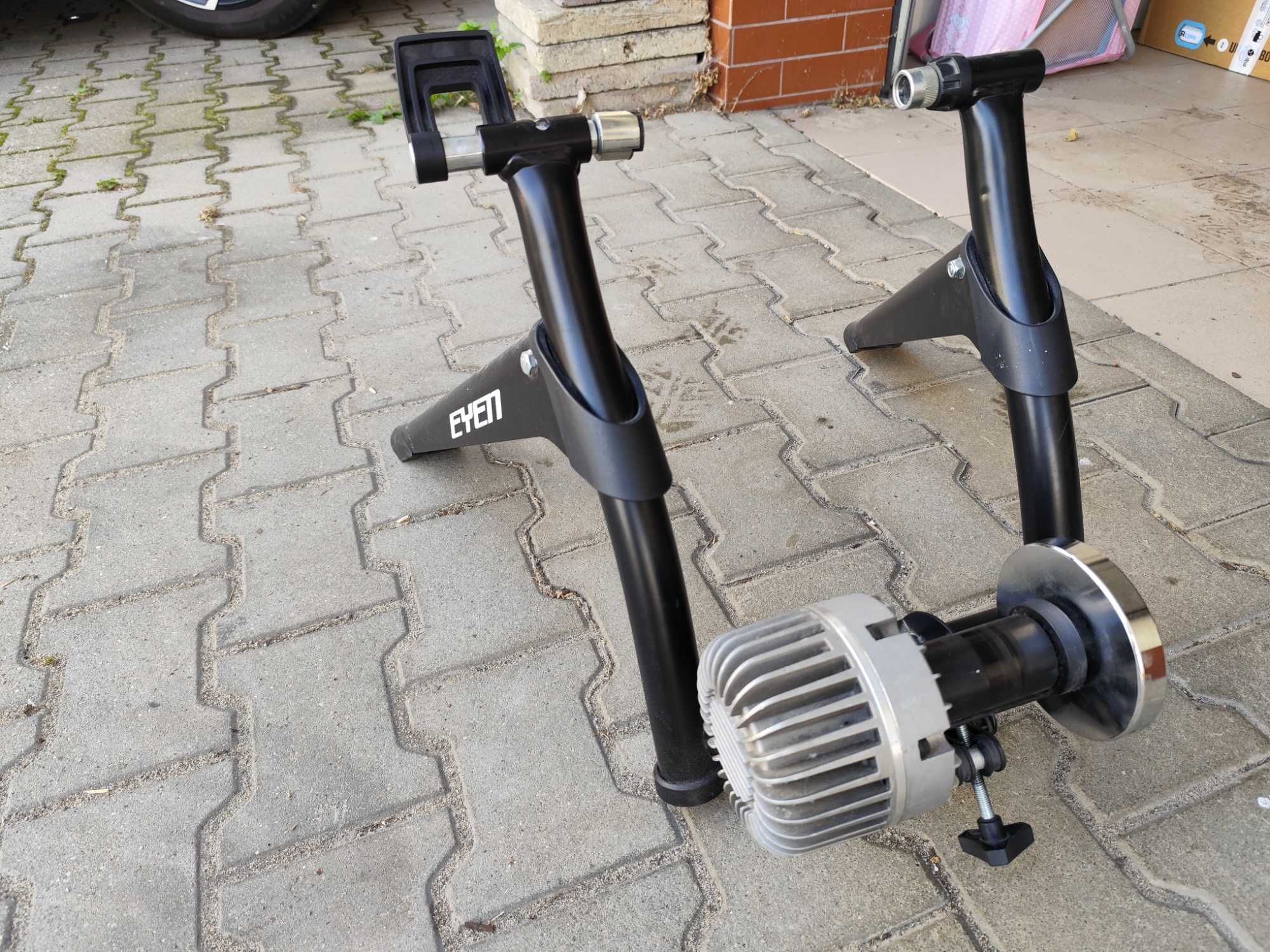 Trenażer Eyen Fluid Sport