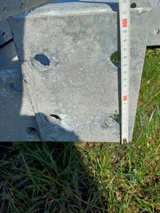 Dwuteownik ocynkowany słup hala wiata konstrukcja stalowa ipe220 7.8m