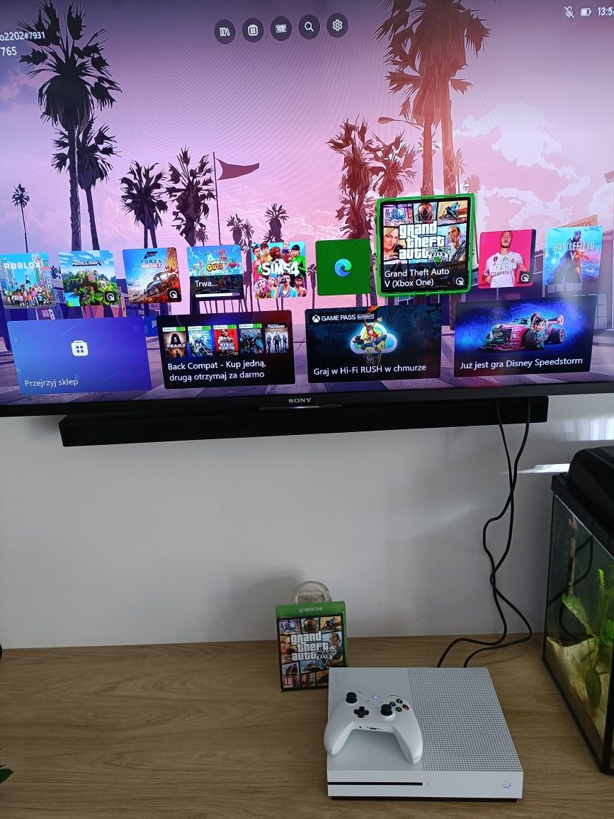 Xbox one s 1tb cały komplet+ GTA V