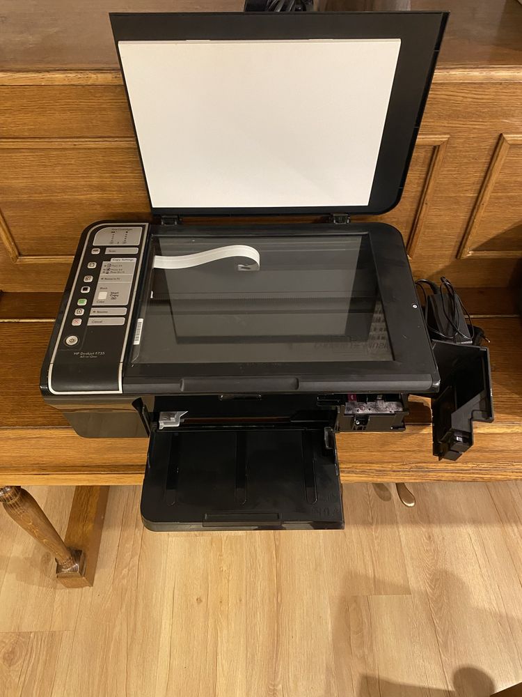 Urządzenie wielofunkcyjne Drukarka HP Deskjet F735
