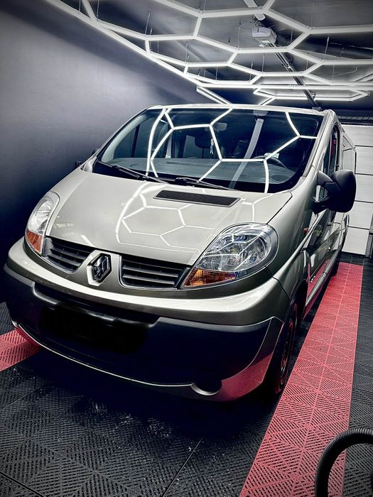 Renault Trafic Brygadowy 2.0, 115 KM