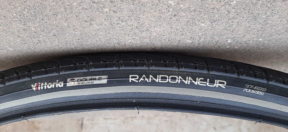 Par de Pneus Vittoria Randonneur 700x35c