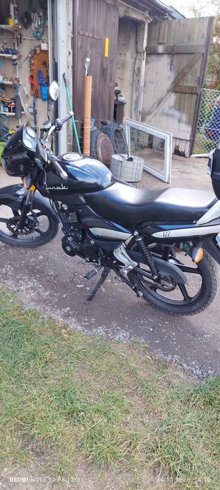 Motor  JUNAK  125 cm. Silnik super.