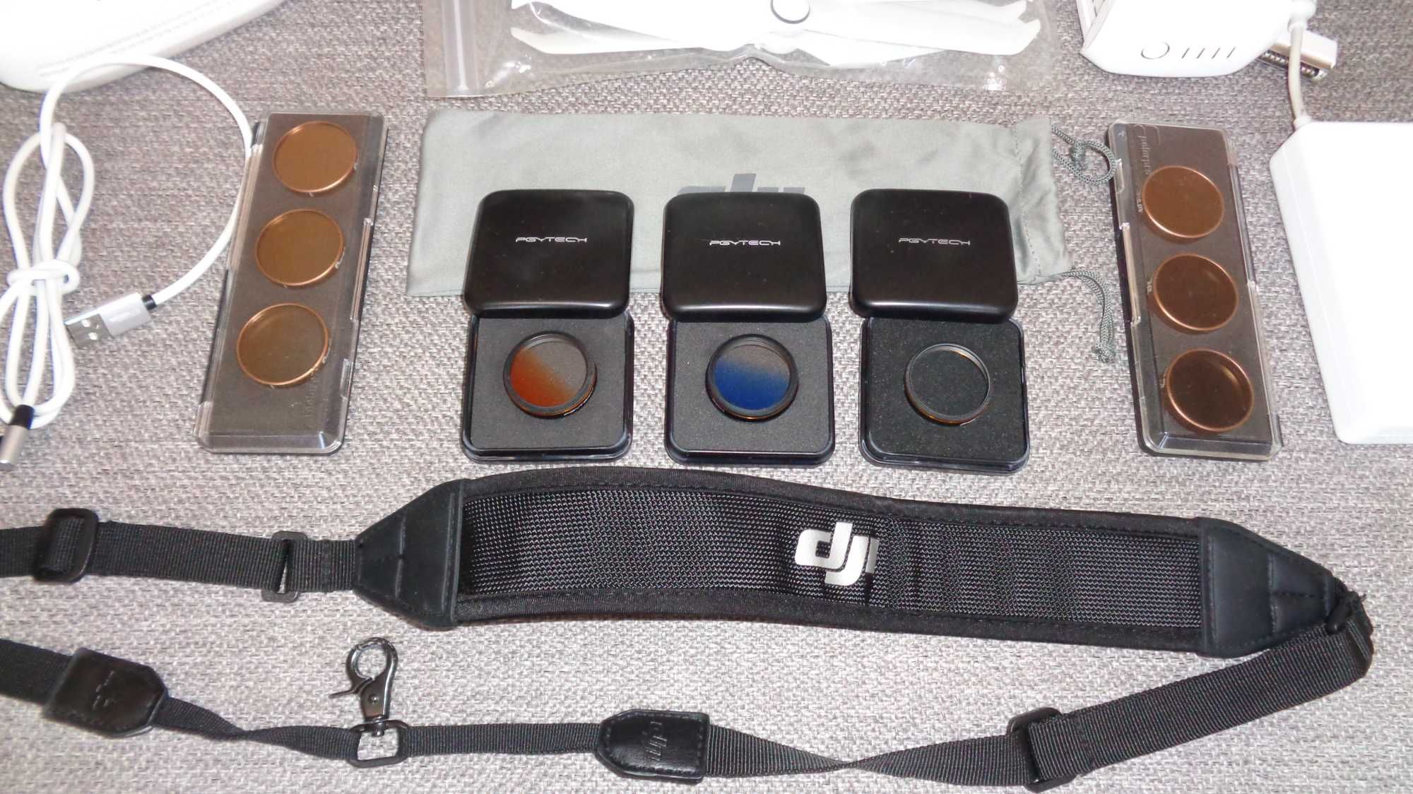 Dron DJI Phantom 4 Pro V2 + akcesoria + 3 baterie + tablet IPAD A1893