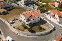 Casa tradicional T6 em Foz do Arelho de 374,00 m2