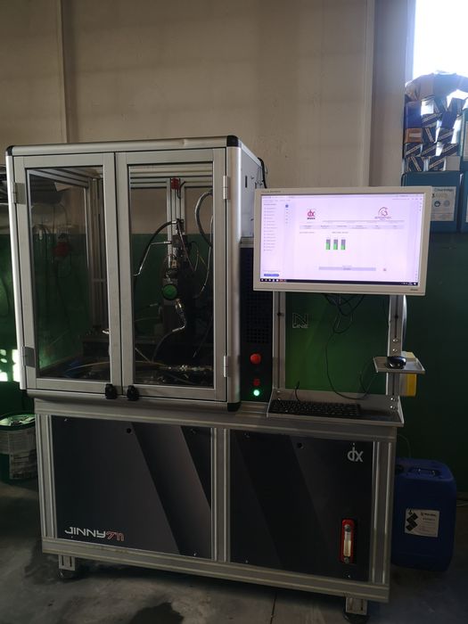 Stół probierczy do wtryskiwaczy i pompowtrysków tester