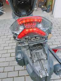 Honda Forza lampa tył