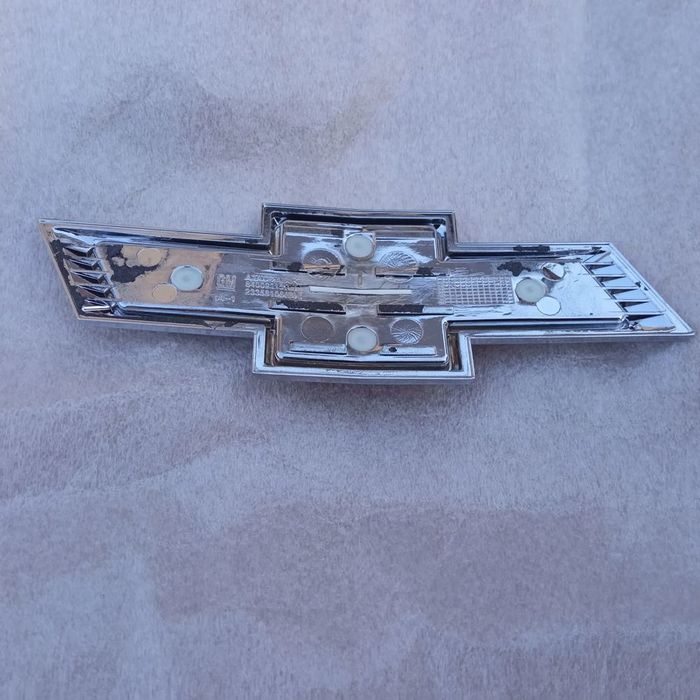 camaro ss emblemat znaczek klapa tyl oryginaŁ 2016+ jnowy