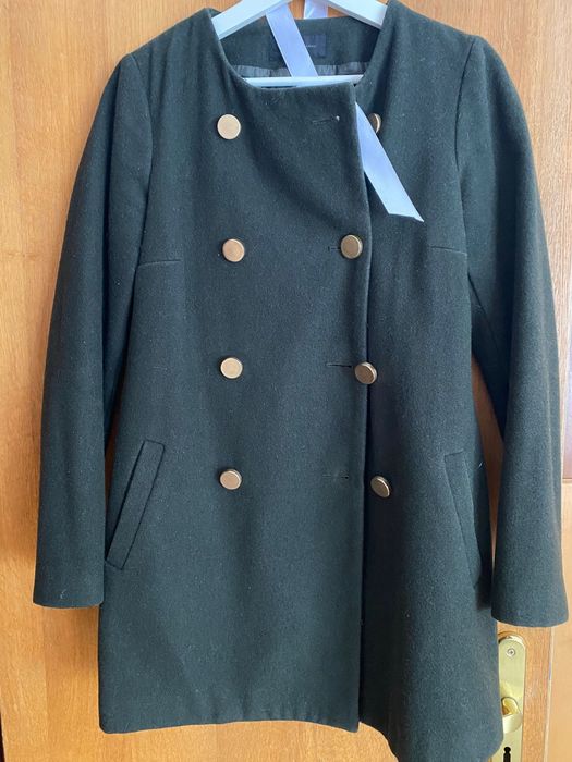 Ciepły, Wełniany płaszcz, złote guziki