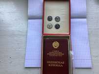 Срібний  в гарному стані.