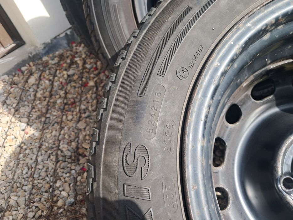 Sprzedam felgi stalowe 14cali