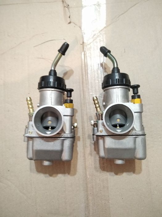 Карбюратори ціна за Пару 1300грн к 68 правий+лівий Мт Урал Днепр