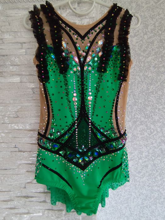 Нові купальники для художньої гімнастики