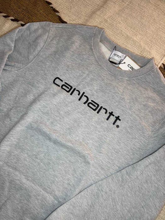 Carhartt Sweatshirt Cinzenta (Tamanho M) - nova