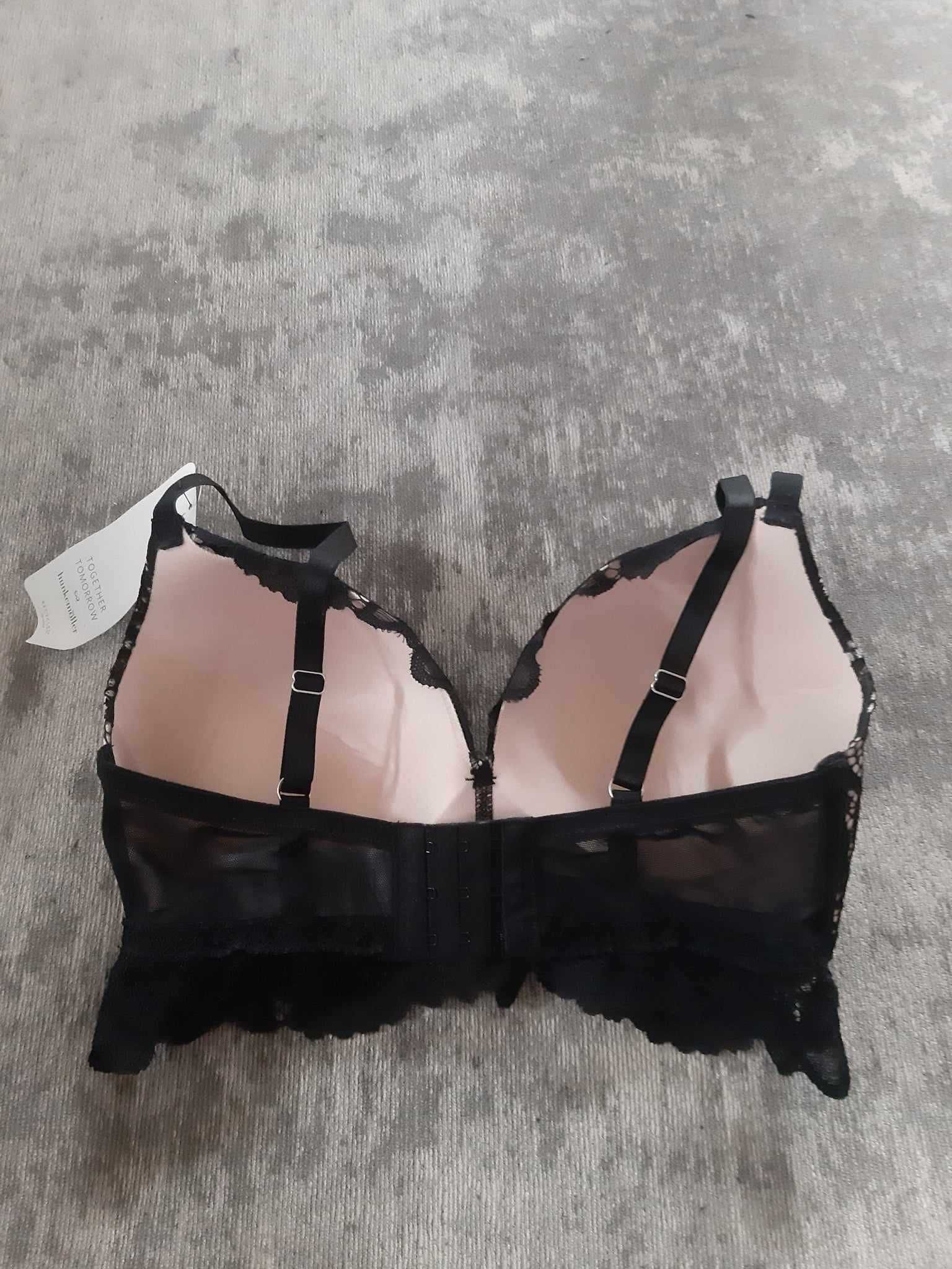 Biustonosz hunkemoller 70E, odpowiedni na 75D i 65F