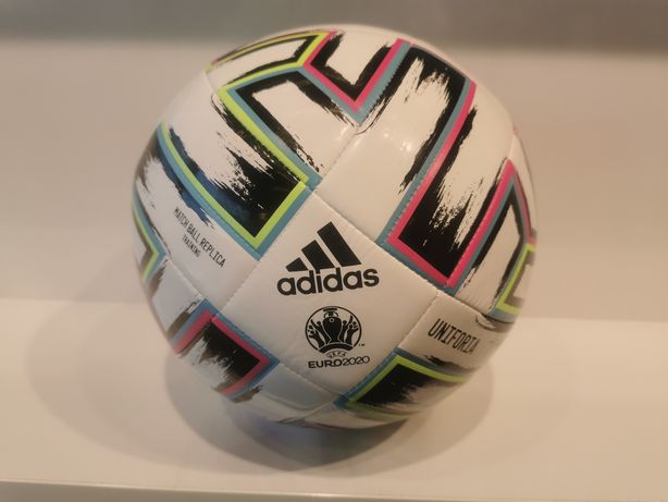 Piłka Adidas Uniforia Euro 2020 rozmiar 5 Match Ball Replica Training