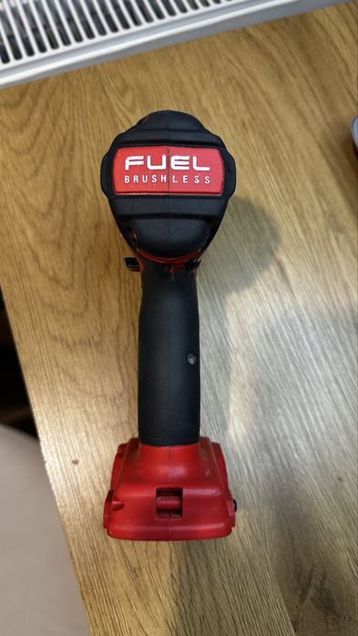 Milwaukee M18 FUEL 2653 Импакт / Винтоверт / Шуруповерт. Оригинал