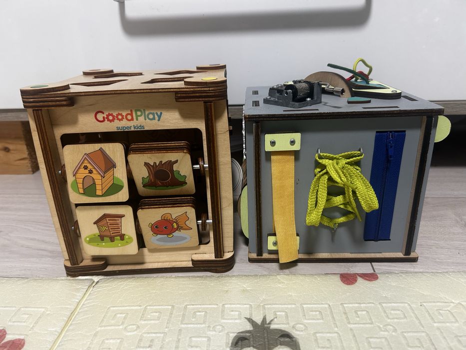 Бізікуб для малюків