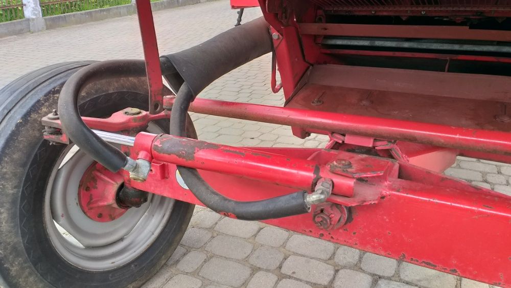 Kombajn Massey Ferguson 240-Nowe opony +kamera cofania
